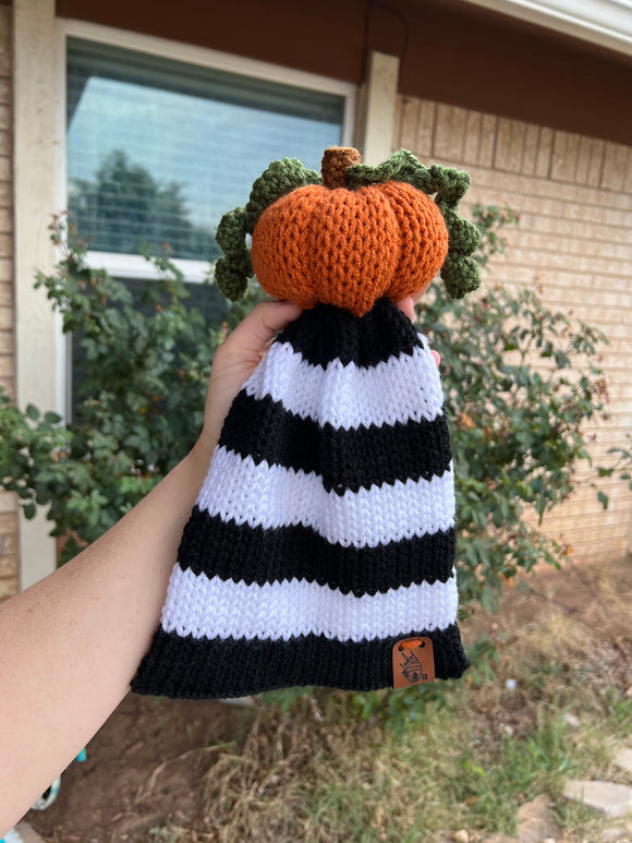 Pumpkin Knit Lovey